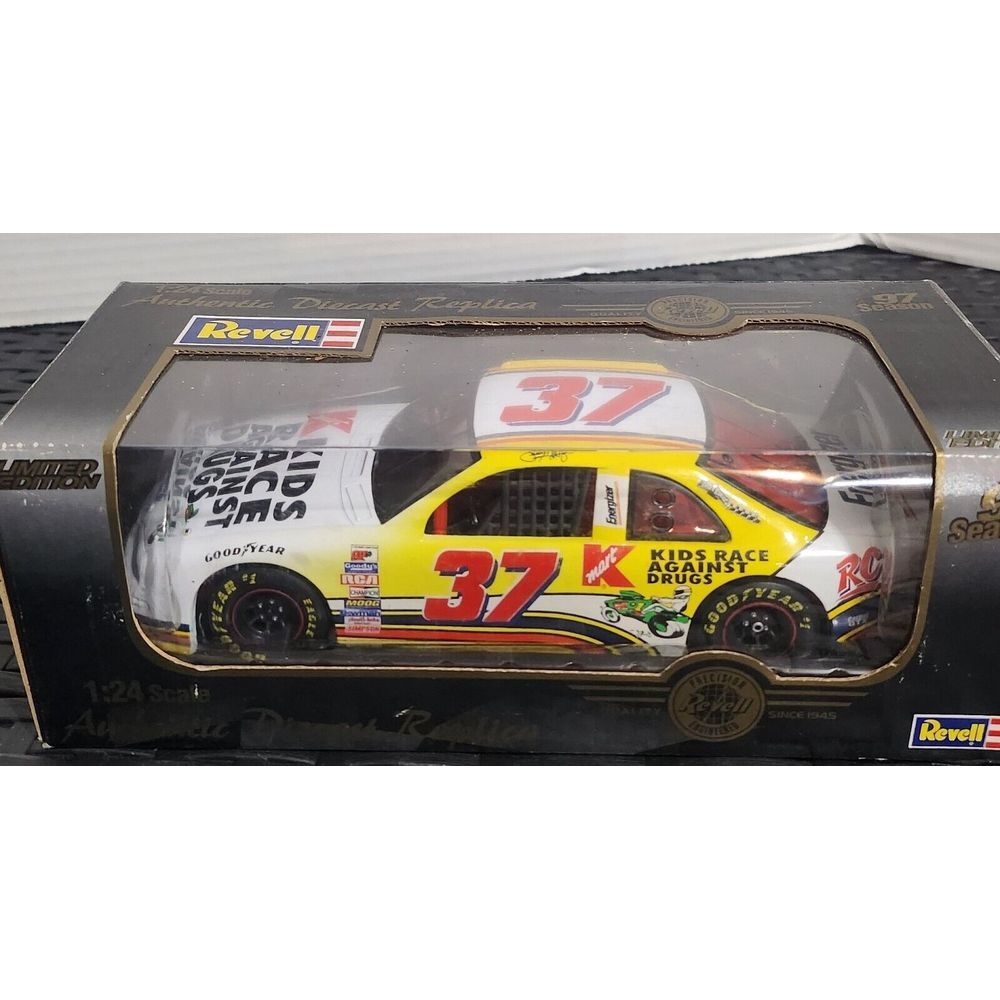 Revell 1:24 Diecast L.E. Jeremy Mayfield Kmart RC Cola '97 Season Wht/Yellow/Red